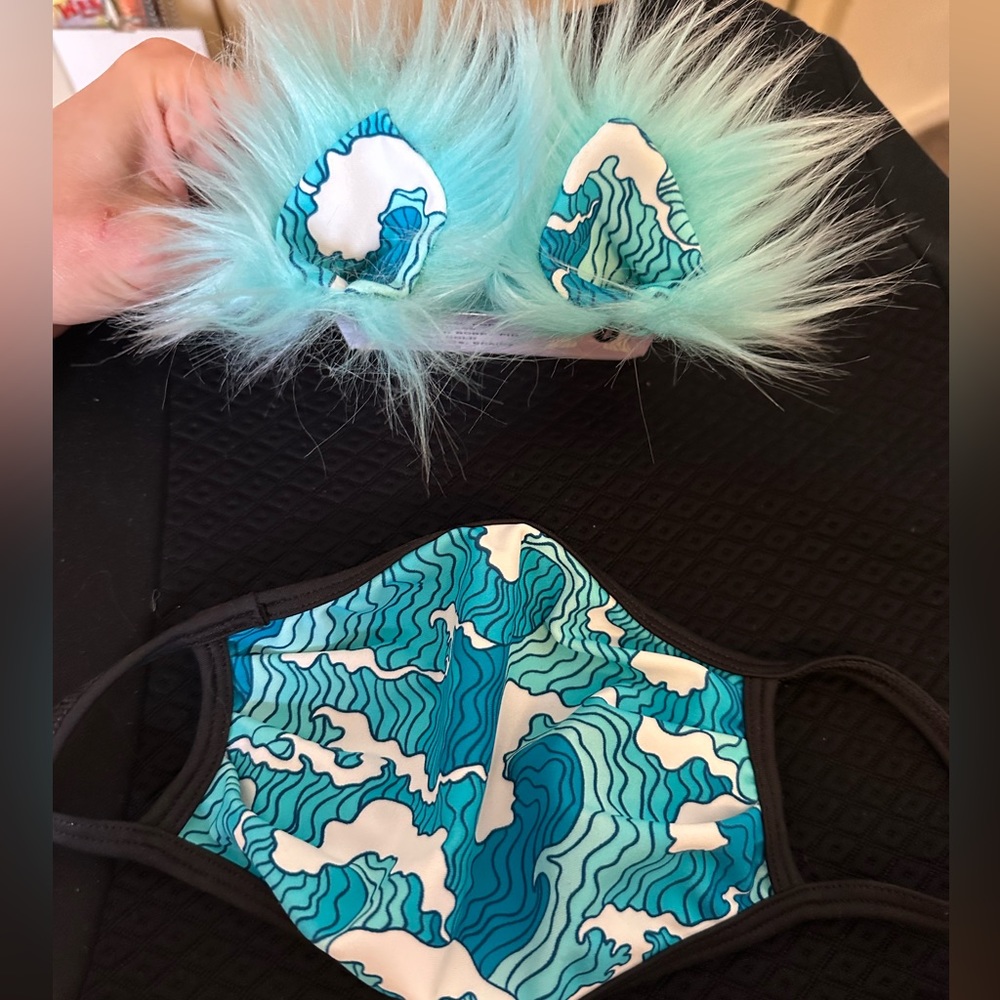 Kritter Klips turquoise acid trip ears and mask